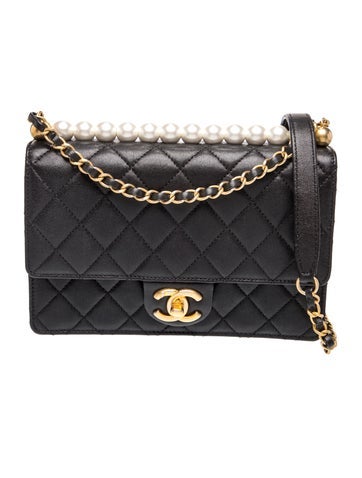 Medium Chic Pearls Flap Bag