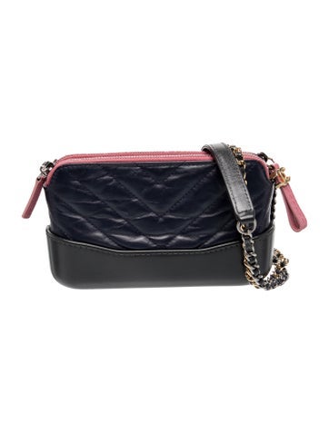 Chevron Gabrielle Clutch w/ Chain