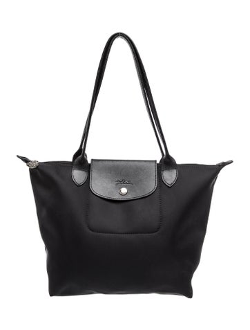 Signature Shoulder Bag