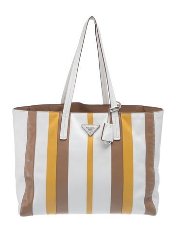 Signature Tote