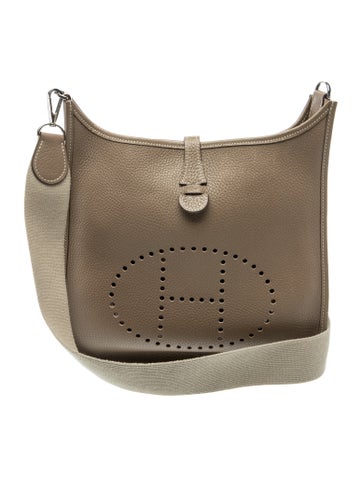 Clemence Evelyne I 29