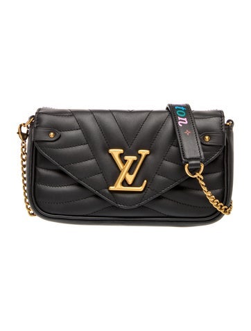 Leather New Wave Chain Pochette
