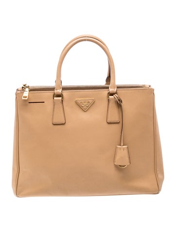 Saffiano Lux Leather Galleria Double Zip Medium