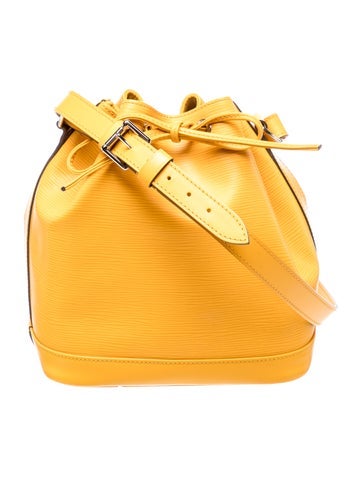 Epi Leather Noé Petit