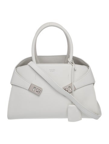 Leather Hug Medium Bag