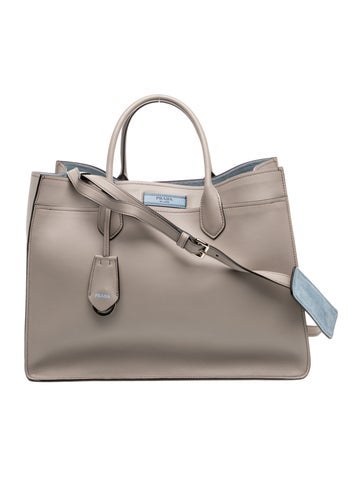 Saffiano Leather Etiquette