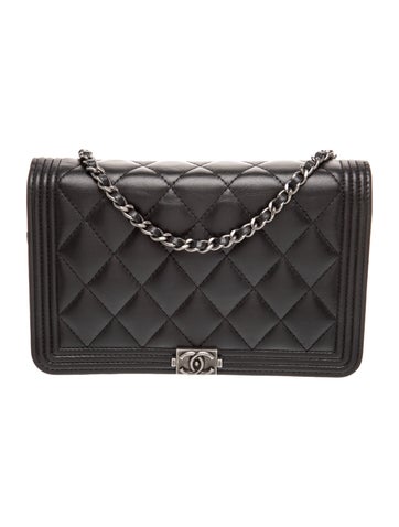 Boy Wallet On Chain