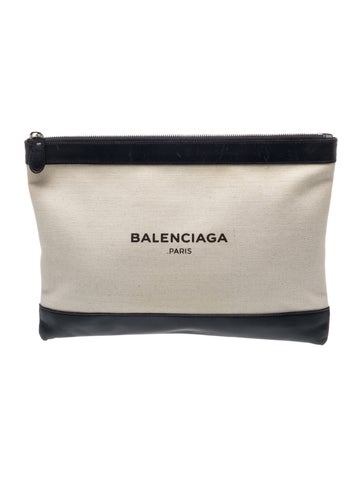 Signature Clutch