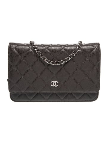 Classic Quilted Wallet On Chain