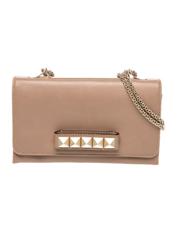 Rockstud Garavani Va Va Voom Shoulder Bag Medium