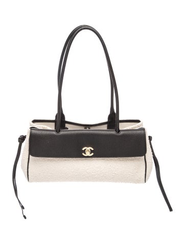 2026 Small Urban Essentials Shopping Bag