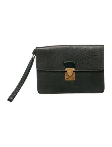 Taiga Leather Portfolio