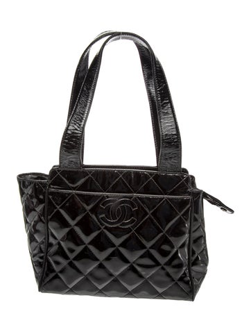 Patent CC Shoulder Bag