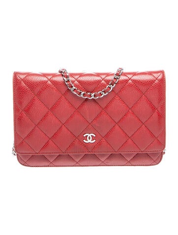 Quilted Caviar Classic Wallet On Chain