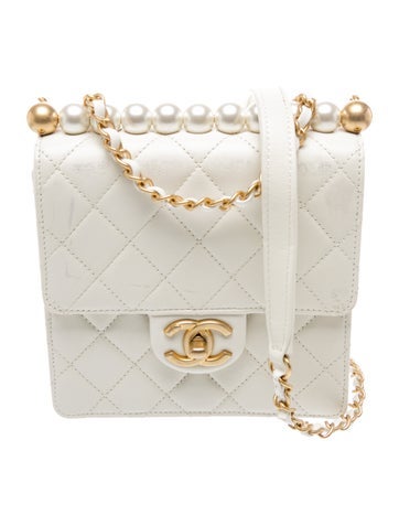 Small Chic Pearls Flap Bag