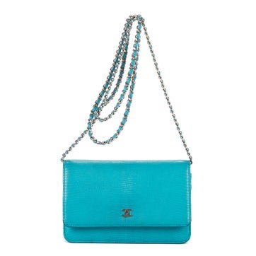 Leather Timeless Wallet on Chain