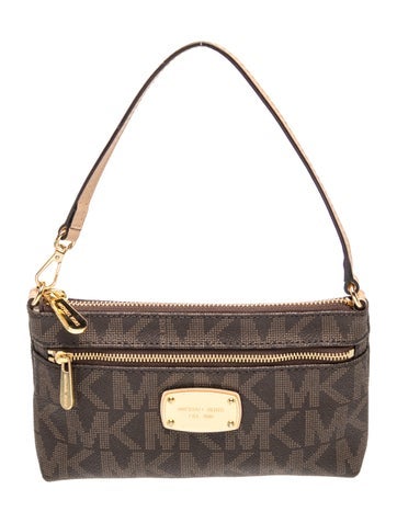 Saffiano Leather Jet Set = Logo Large