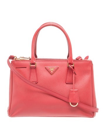 Saffiano Leather Galleria Double Zip Small