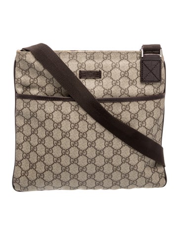 GG Canvas GG Messenger Bag
