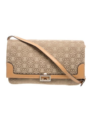 Leather Turn-Lock Flap Medium Vintage